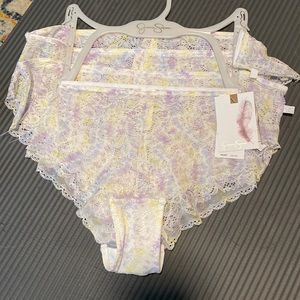 4 pack of Jessica Simpson panties